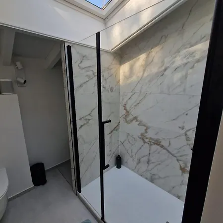 Dans Les 44 Hectares A 150m De La Villa *