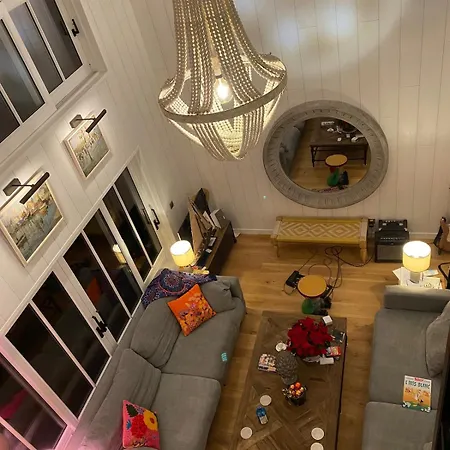 Villa Dans Les 44 Hectares A 150m De La