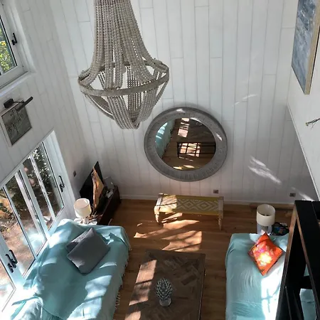 Villa Dans Les 44 Hectares A 150m De La